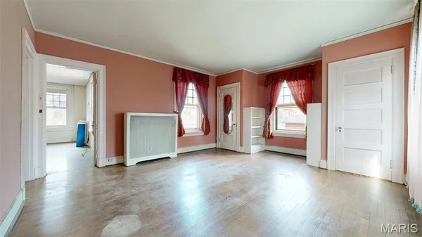 $650,000 | 49 Kingsbury Place, St. Louis, MO 63112