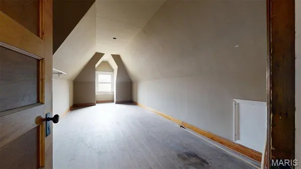 $650,000 | 49 Kingsbury Place, St. Louis, MO 63112