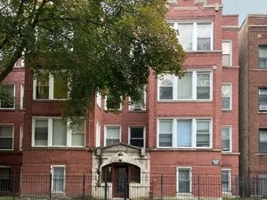 $124,900 | 6752 South Clyde Avenue, Unit 3, Chicago, IL 60649
