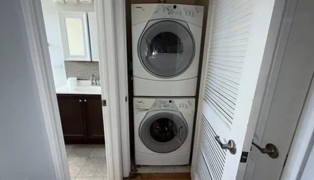 $124,900 | 6752 South Clyde Avenue, Unit 3, Chicago, IL 60649