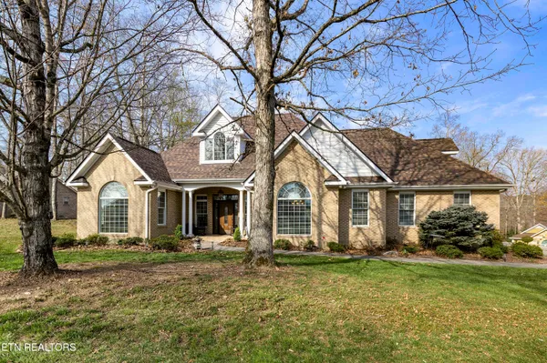 $725,000 | 225 Alpine Drive, Clinton, TN 37716