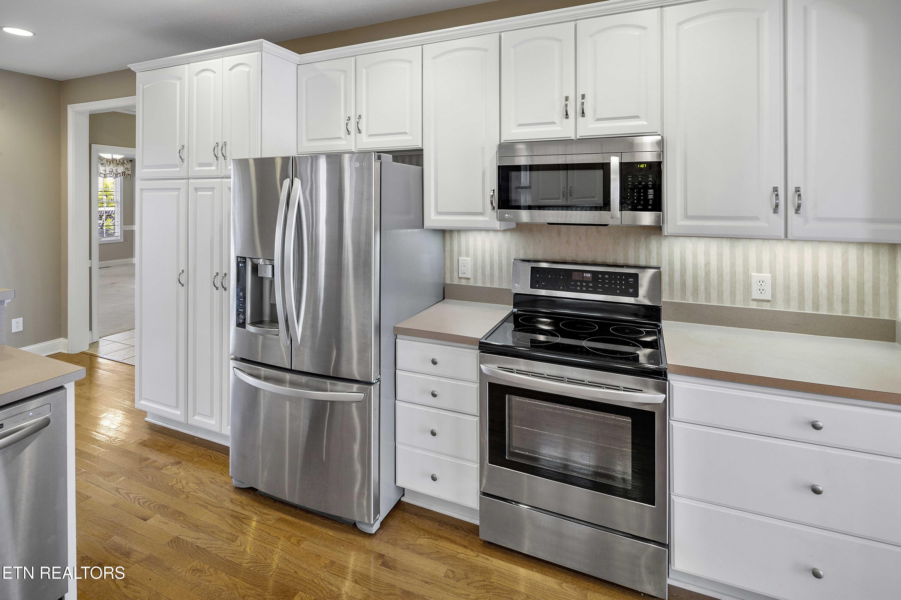 225 Alpine Drive Clinton, TN 37716 - Photo 19 of 41 Kitchen