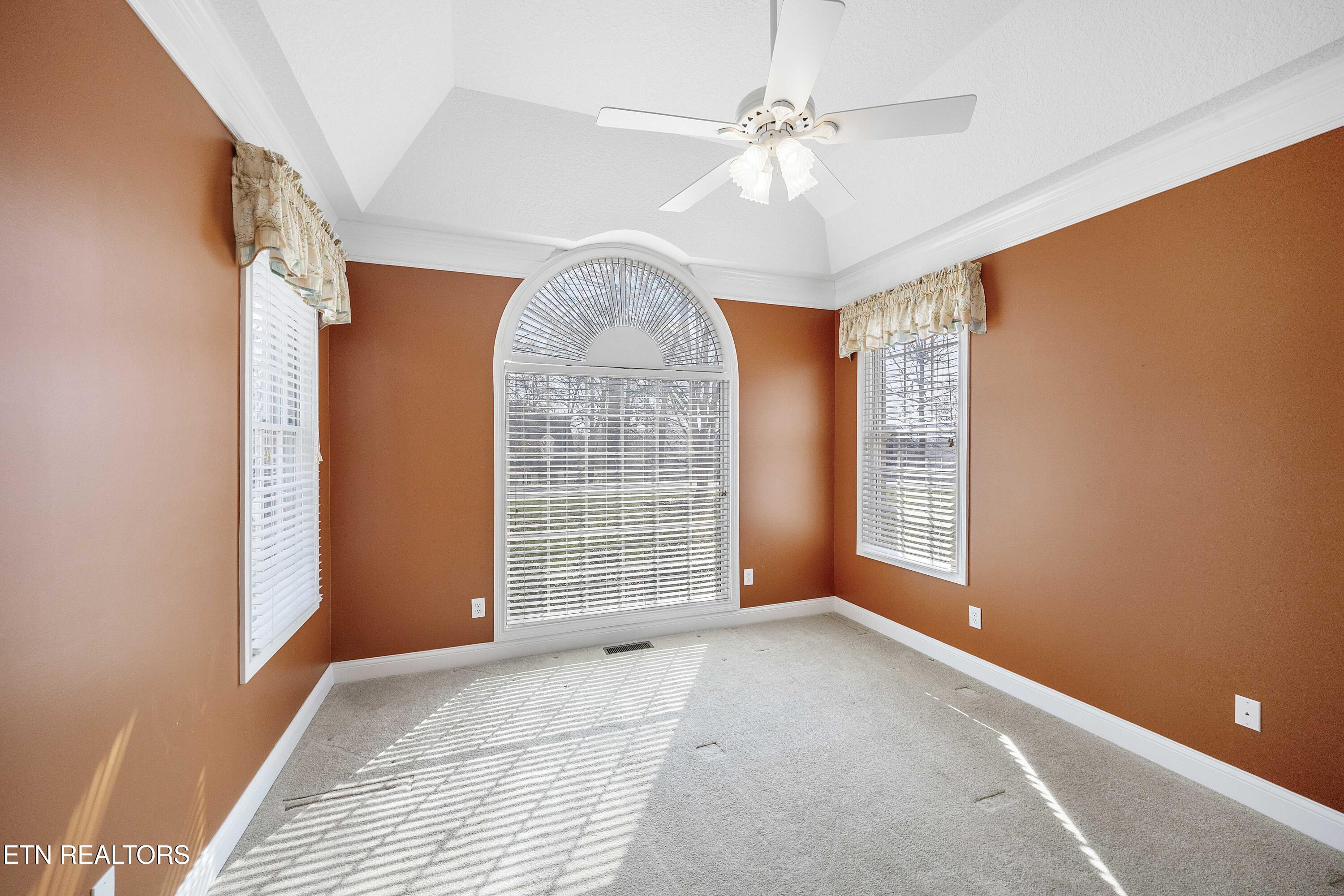 225 Alpine Drive Clinton, TN 37716 - Photo 29 of 41 Bedroom 2