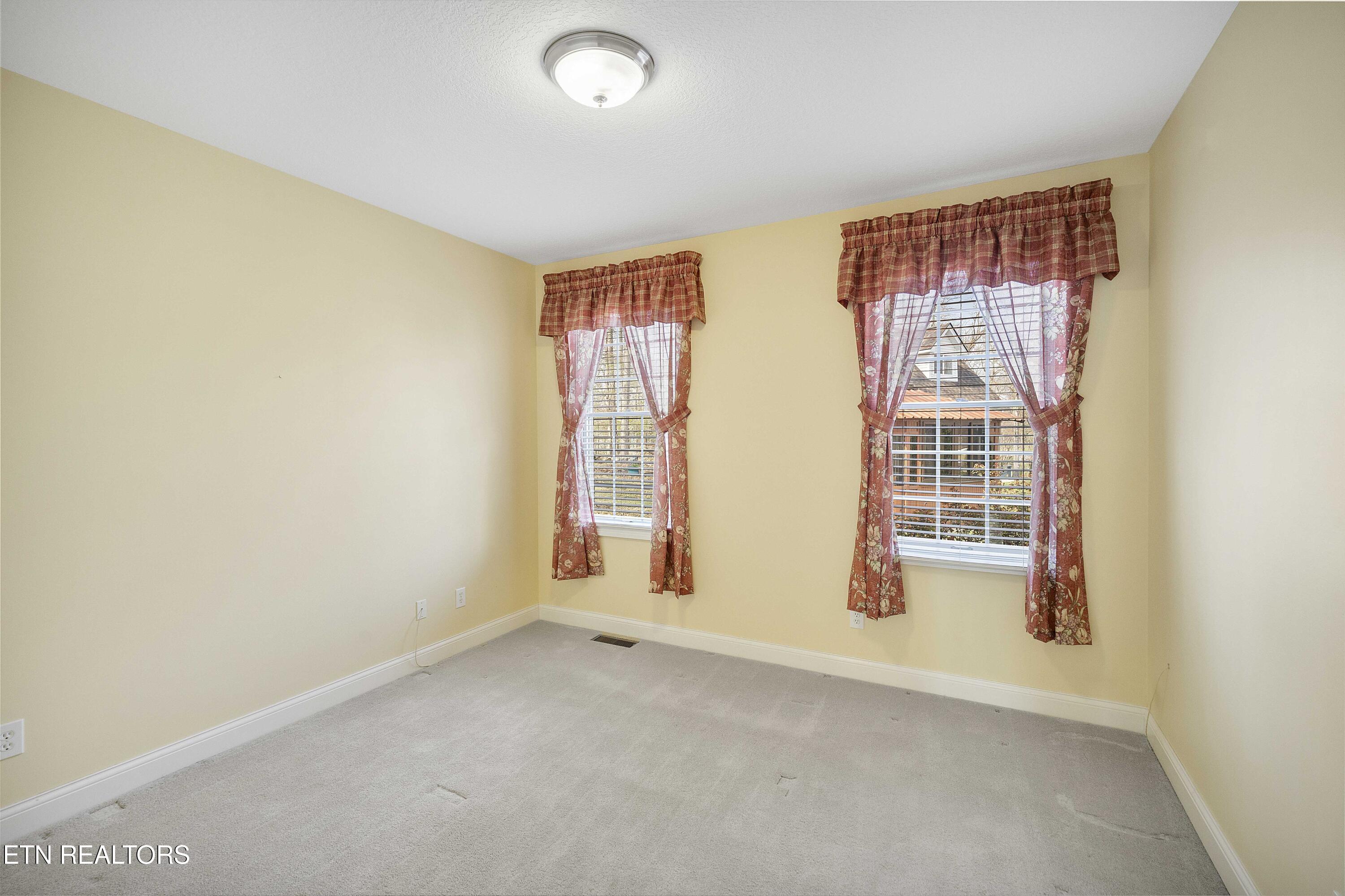 225 Alpine Drive Clinton, TN 37716 - Photo 30 of 41 Bedroom 3