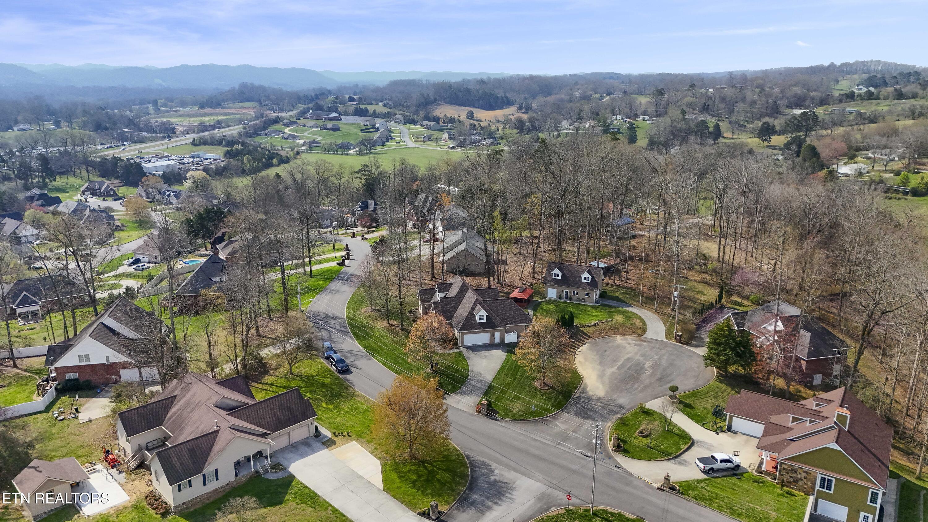 225 Alpine Drive Clinton, TN 37716 - Photo 35 of 41 Aerial View