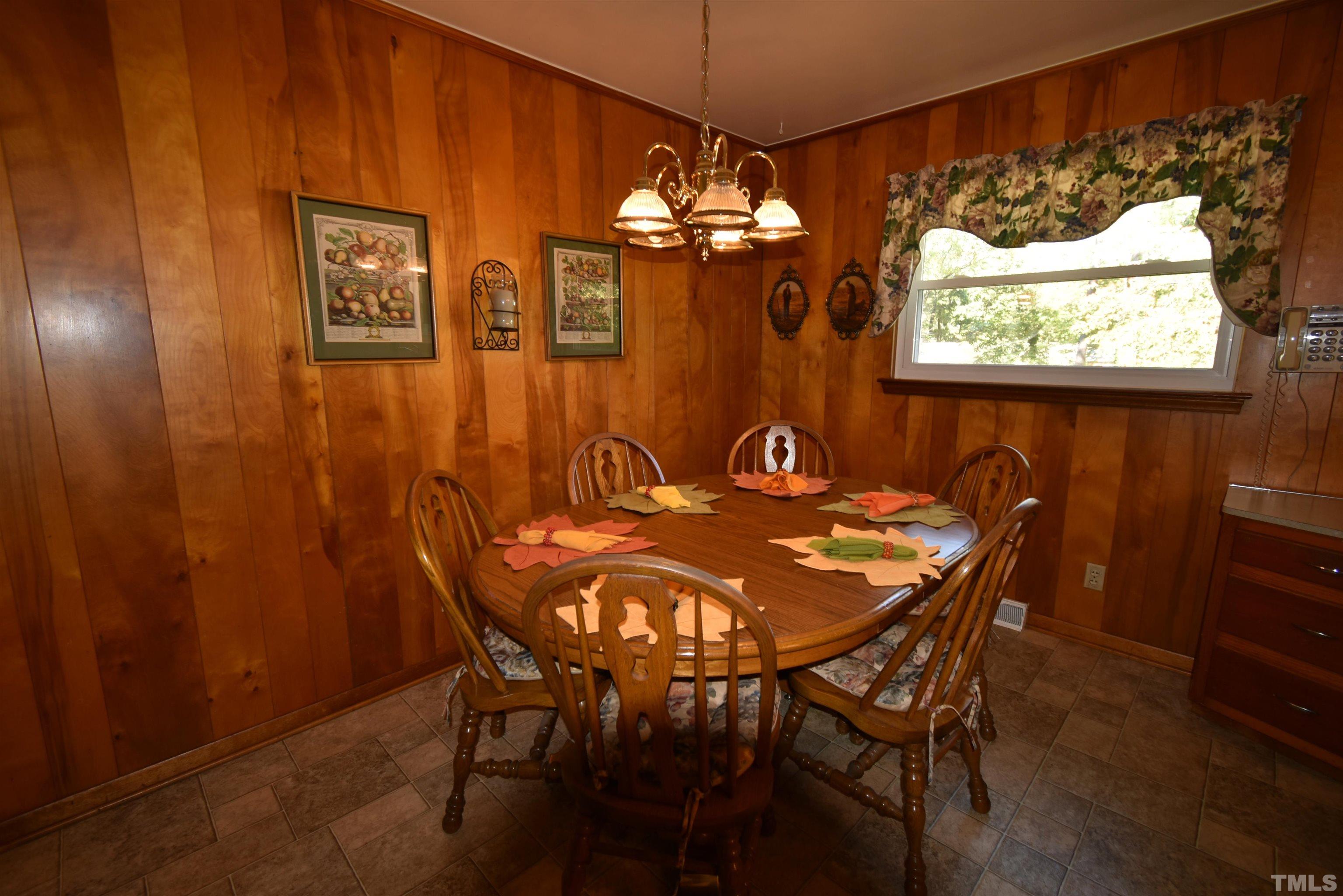 2712 Fairlawn Road Durham, NC 27705 - Photo 12 of 29 Gallery Image 12