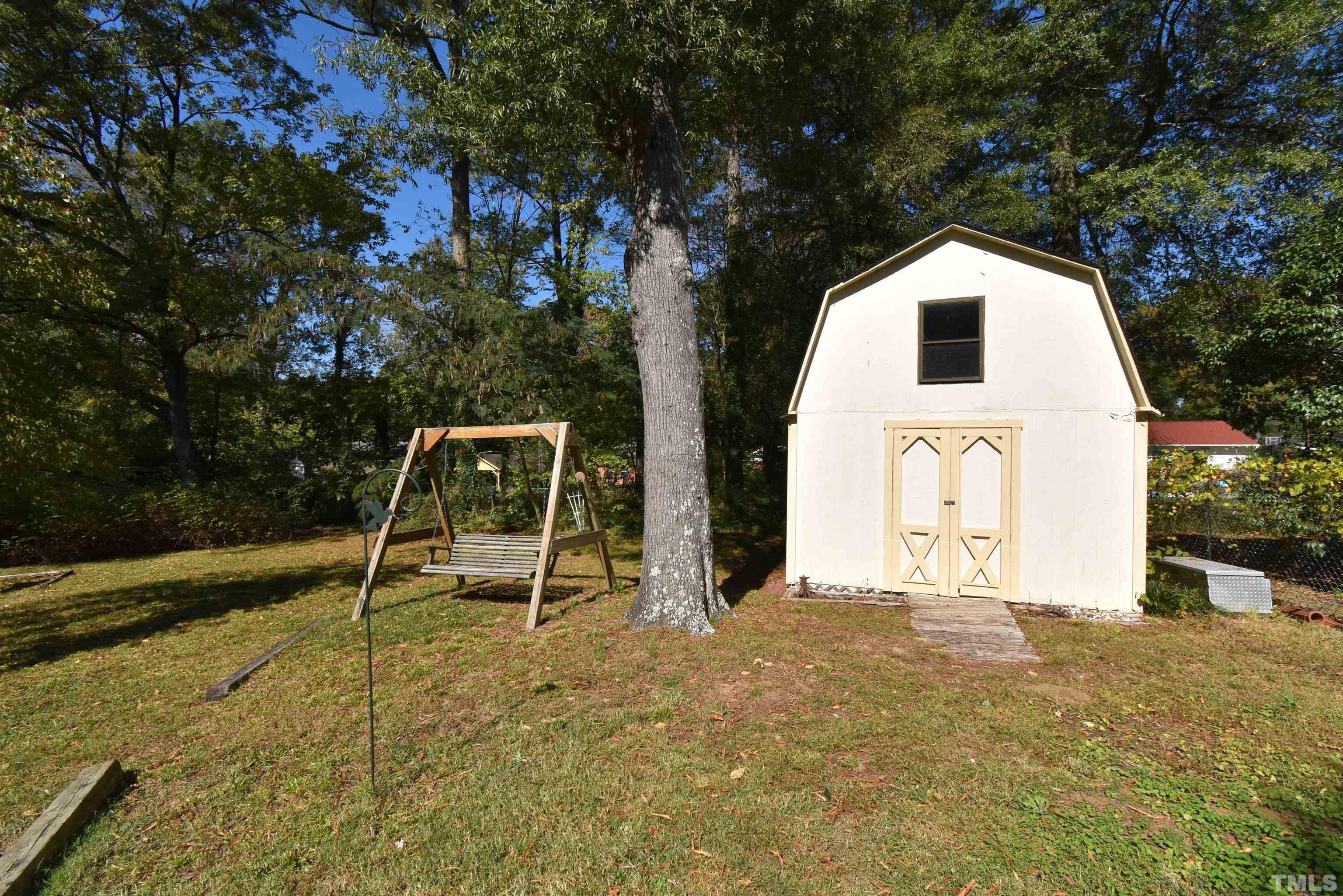 2712 Fairlawn Road Durham, NC 27705 - Photo 21 of 29 Gallery Image 21