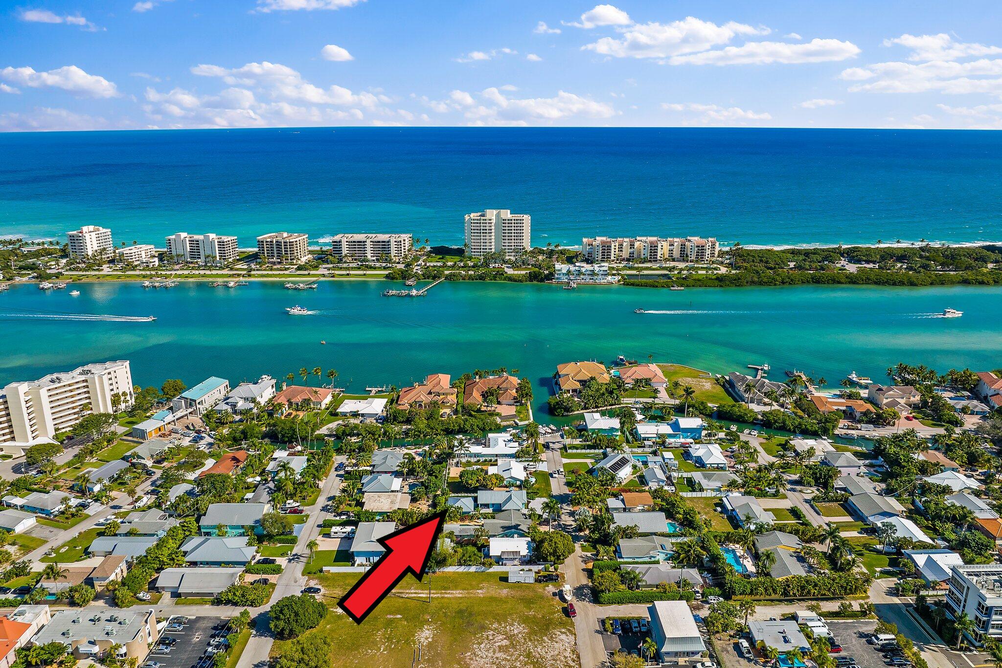 a view of a lake with houses