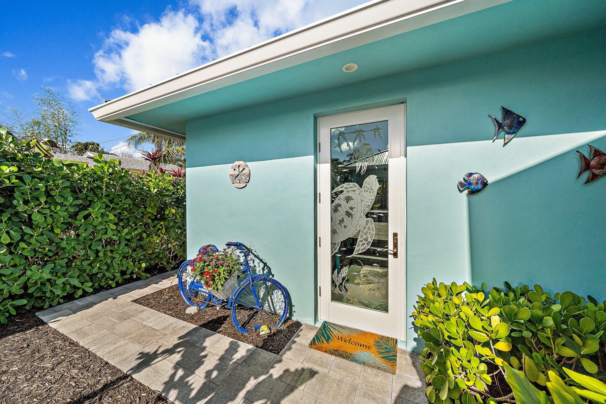 3443 Inlet Court Jupiter, FL 33469 - Photo 45 of 59 GUEST HOUSE FRONT