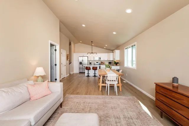 $299,900 | 6036 Kodiak Lane, Horace, ND 58047