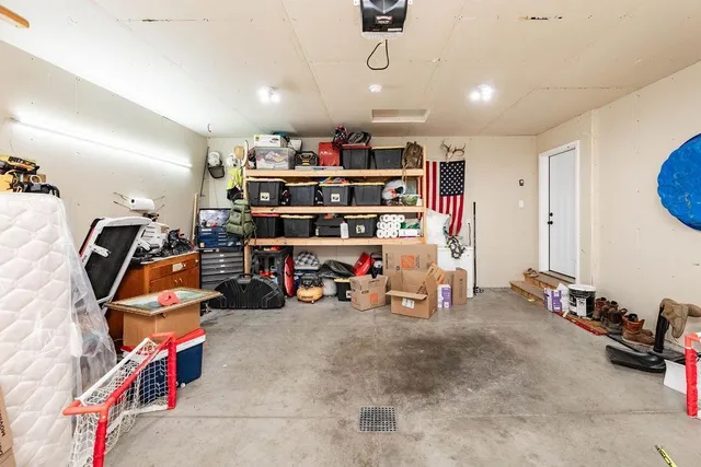 $299,900 | 6036 Kodiak Lane, Horace, ND 58047