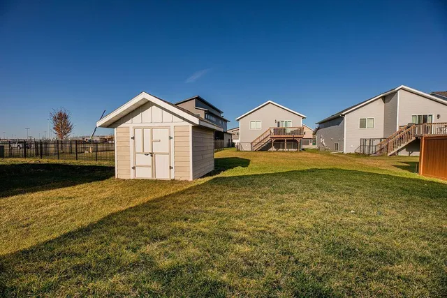 $299,900 | 6036 Kodiak Lane, Horace, ND 58047
