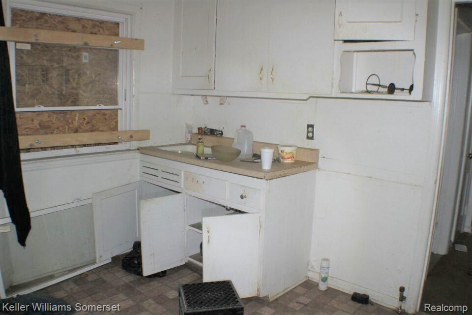 15145 Evergreen Road Detroit, MI 48223 - Photo 30 of 41
