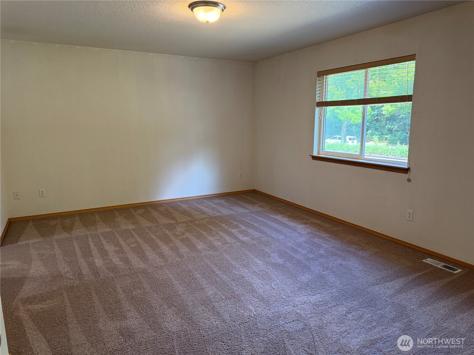 4212 Galena Street Southeast Lacey, WA 98503 - Photo 7 of 13 Gallery Image 7