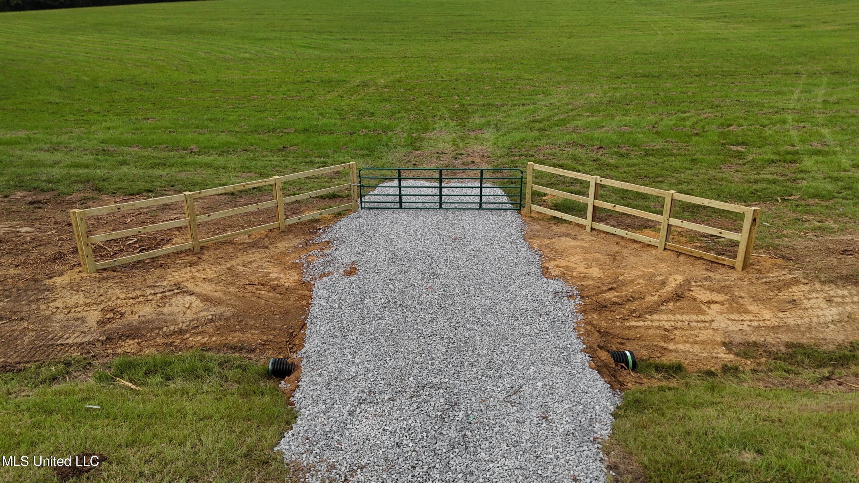 3 Sulphur Springs Road Canton, MS 39046 - Photo 2 of 16 dji_fly_20250905_165210_0329_17573668224