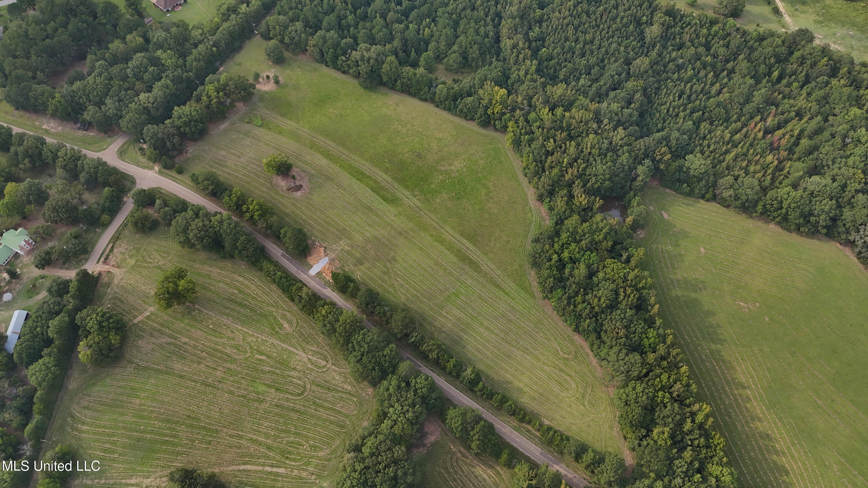 3 Sulphur Springs Road Canton, MS 39046 - Photo 9 of 16 dji_fly_20250905_170132_0337_17573668183