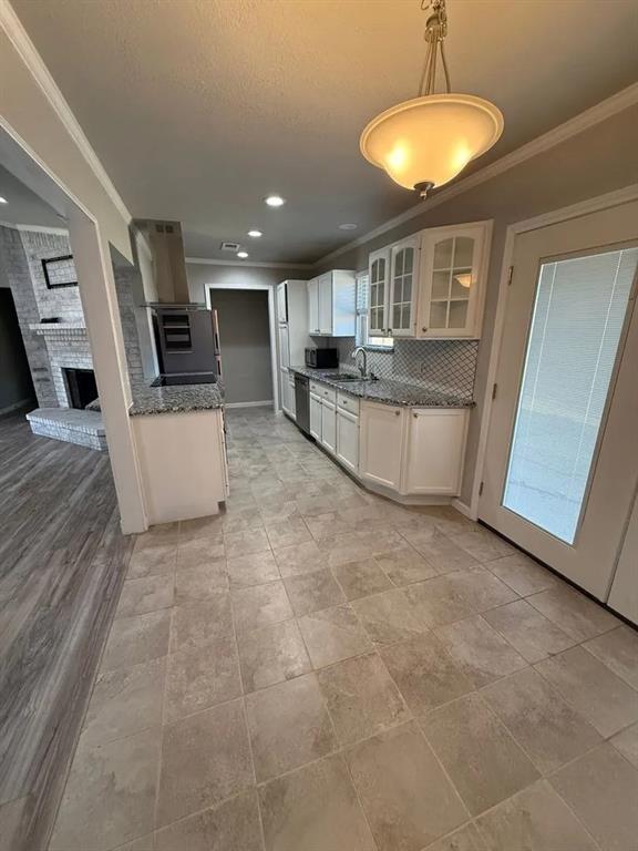 100 Bugle Court Fort Worth, TX 76108 - Photo 4 of 12 a view of kitchen and sink
