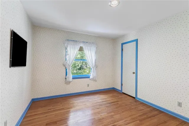 $369,000 | 9708 West 96th Terrace, Overland Park, KS 66212