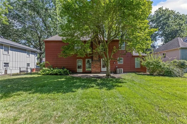 $369,000 | 9708 West 96th Terrace, Overland Park, KS 66212