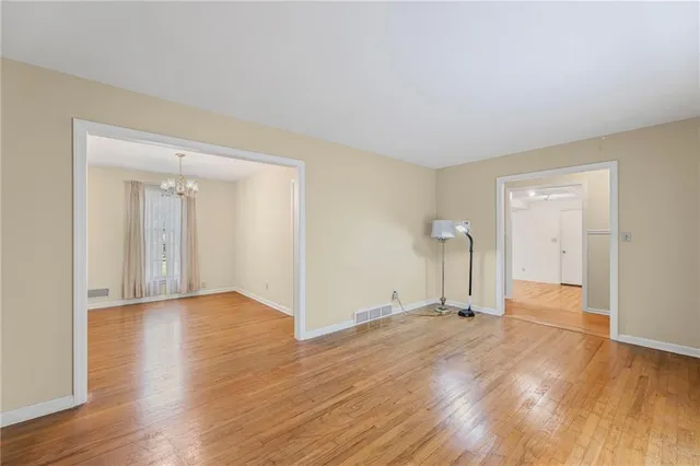 $369,000 | 9708 West 96th Terrace, Overland Park, KS 66212