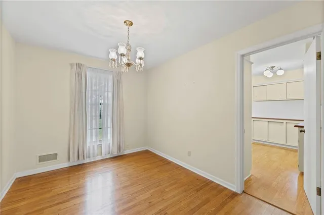 $369,000 | 9708 West 96th Terrace, Overland Park, KS 66212