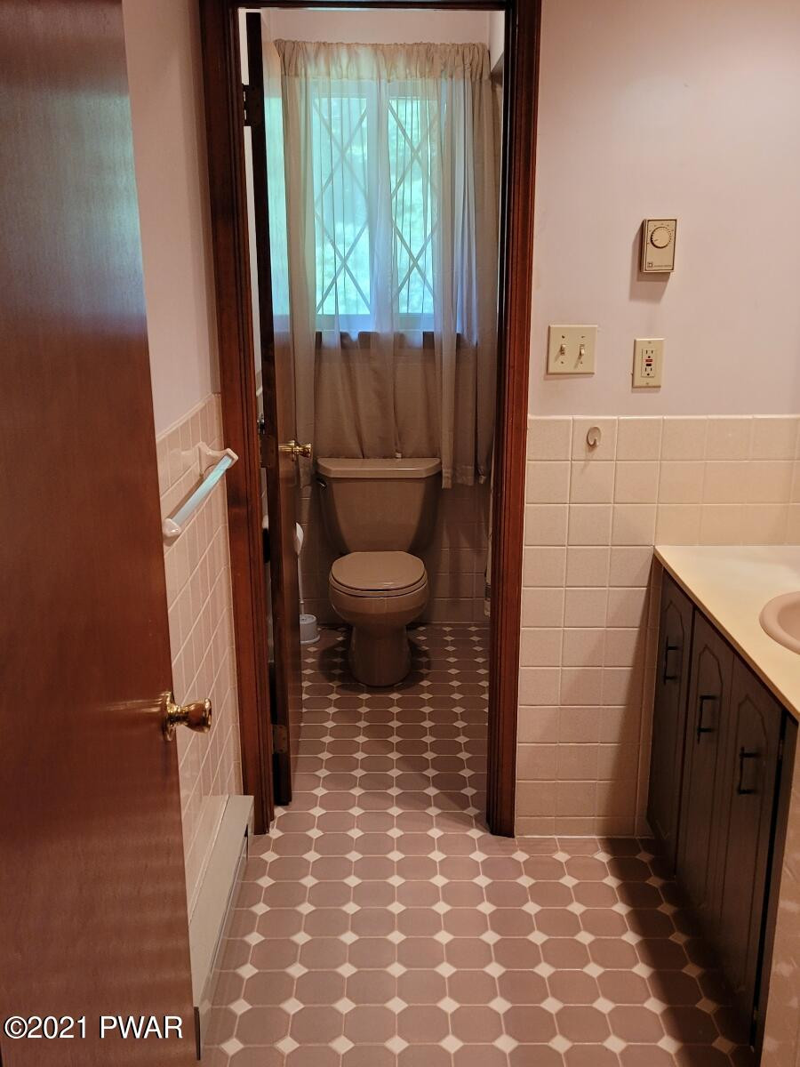 252 Mozzette Road Canadensis, PA 18325 - Photo 14 of 23 IMG_0084