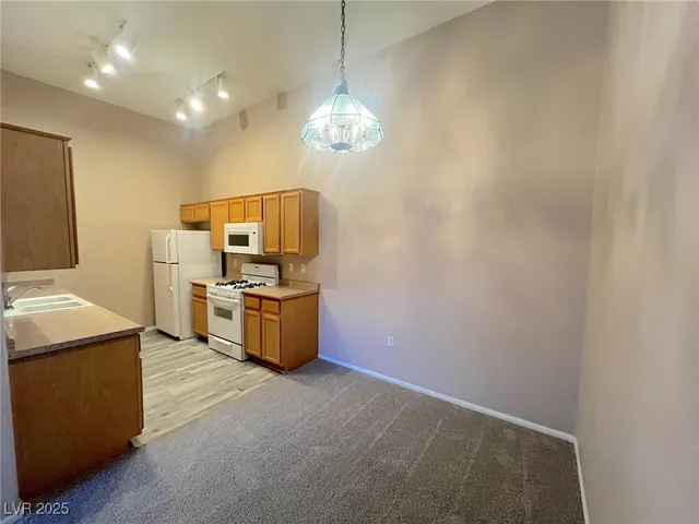$280,000 | 3361 Indian Shadow Street, Unit 201, Las Vegas, NV 89129