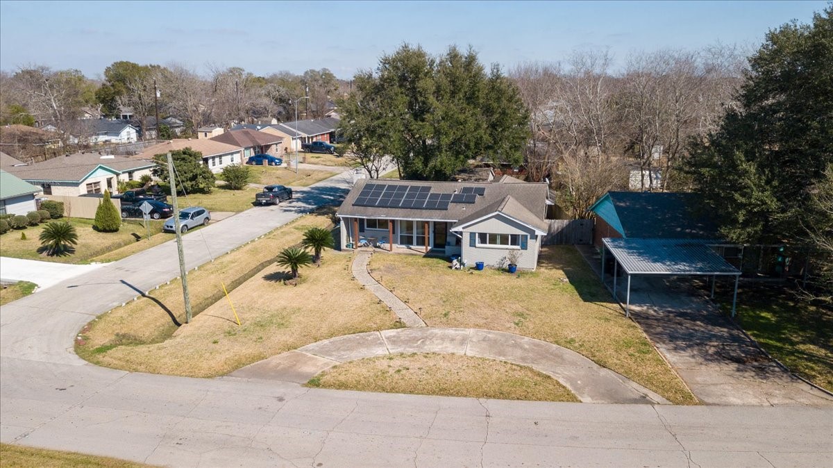 10601 Buffum Street Houston, TX 77051 - Photo 48 of 50 a view of a house with a swimming pool