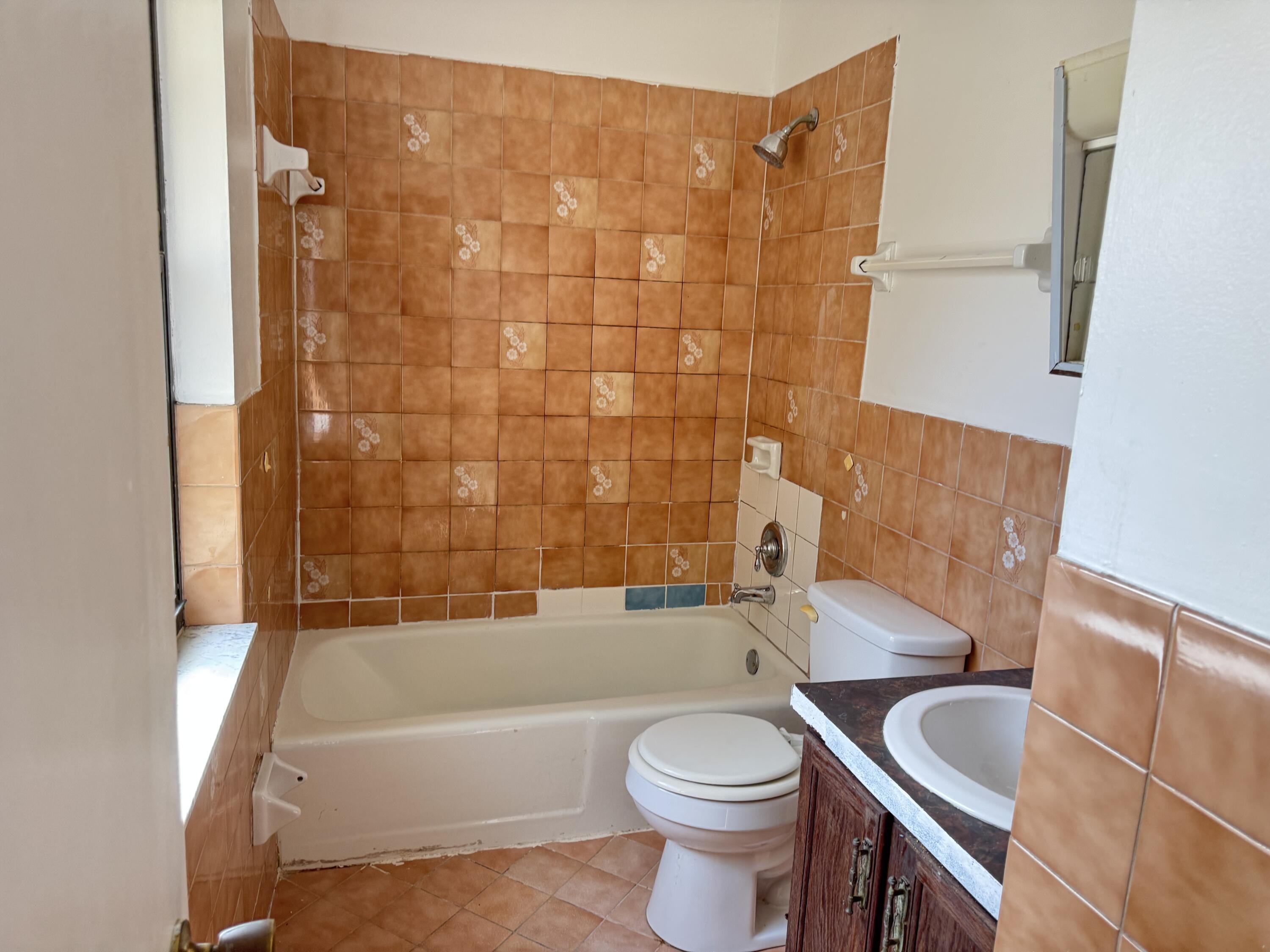 1119 Goldenrod Road, Unit 1119 Wellington, FL 33414 - Photo 12 of 16 IMG_3984