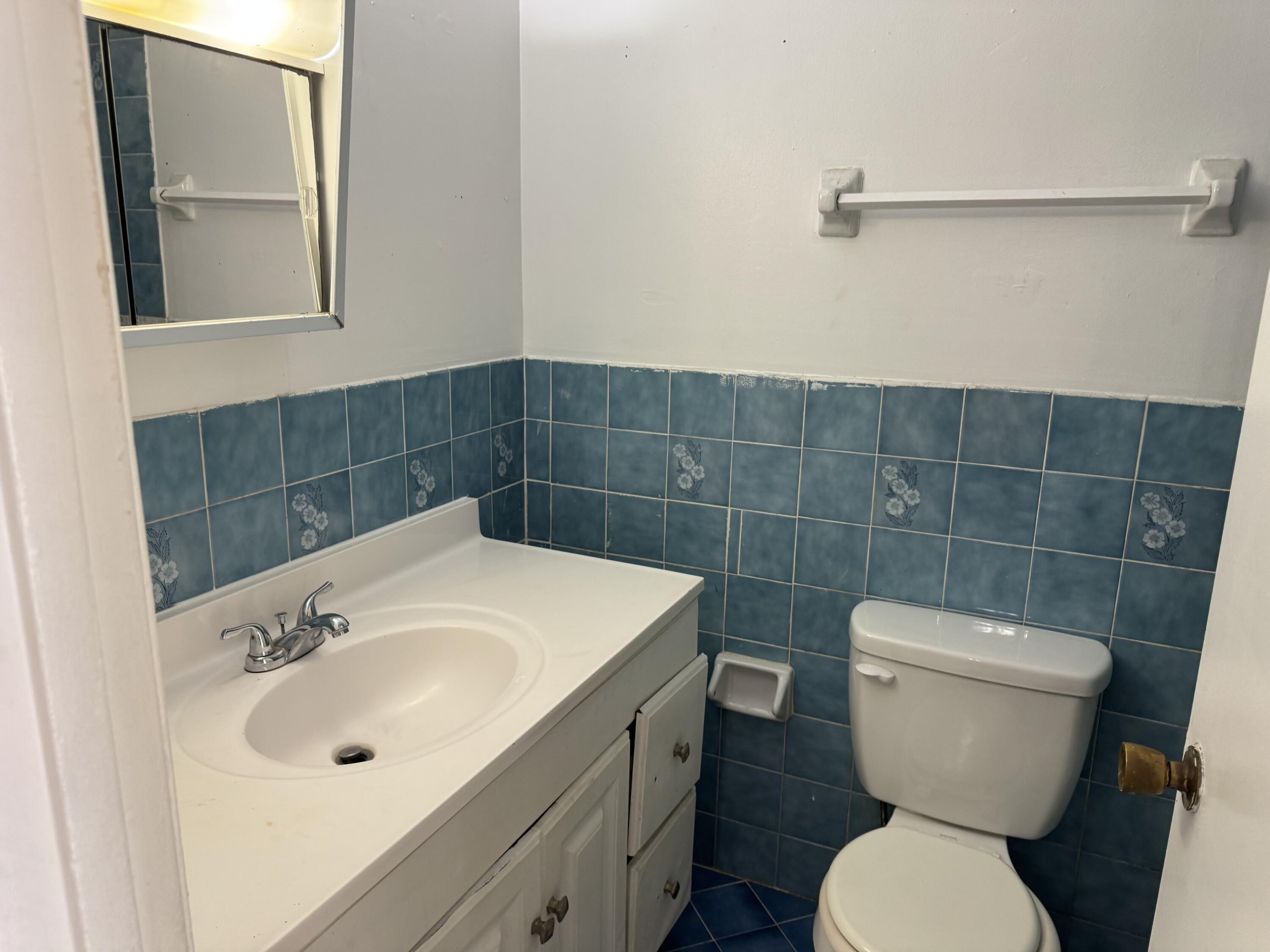 1119 Goldenrod Road, Unit 1119 Wellington, FL 33414 - Photo 15 of 16 IMG_3987