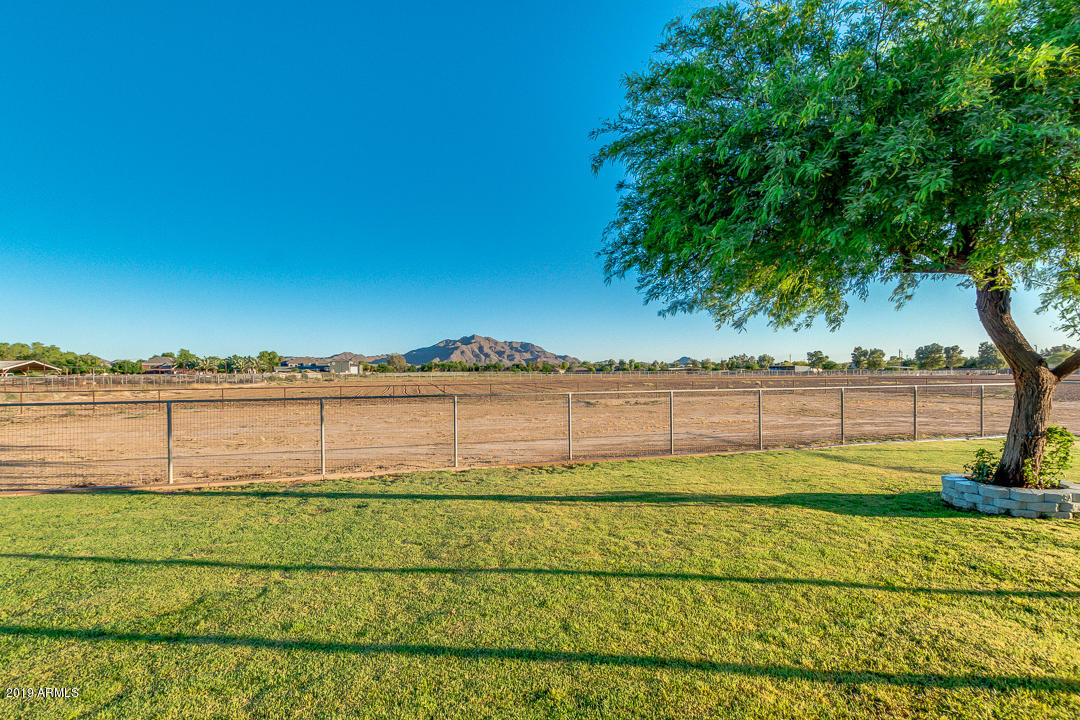 17647 East Via Del Rancho Gilbert, AZ 85298 - Photo 34 of 60 35-Via Del Rancho