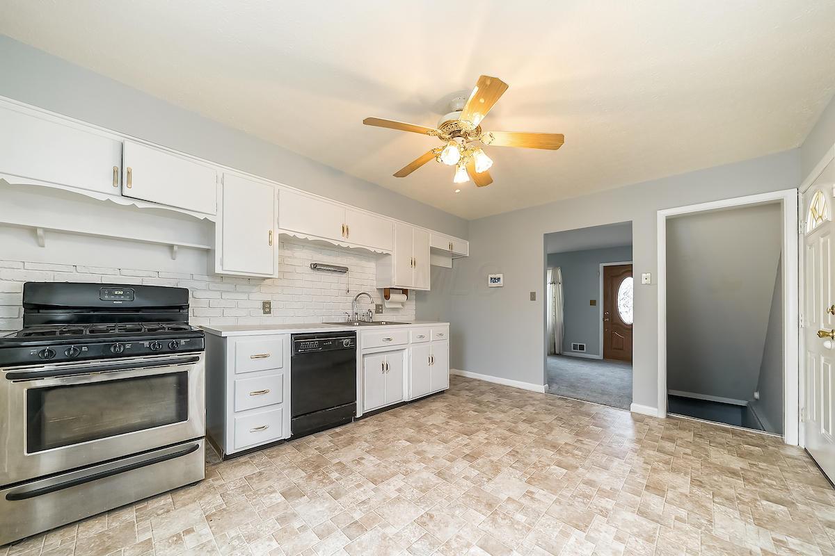 3491 Eakin Road Columbus, OH 43204 - Photo 3 of 22 Gallery Image 3