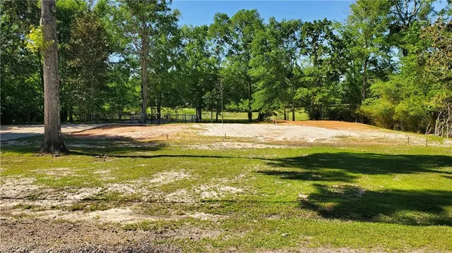 $235,000 | 198 Tchefuncte Drive, Covington, LA 70433