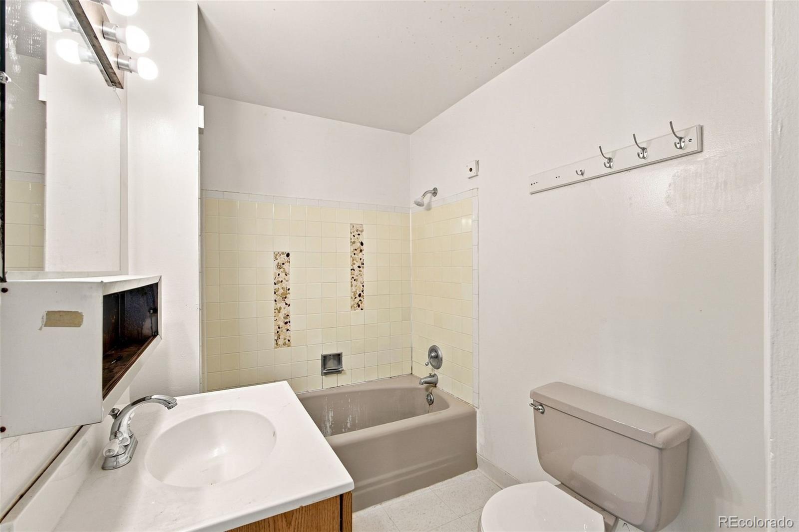 29183 Valley View Road Evergreen, CO 80439 - Photo 19 of 41 Gallery Image 19