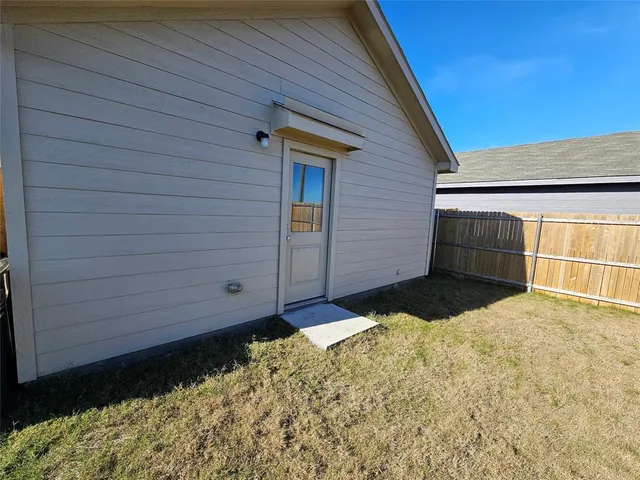 $1,575 | 6847 Coulter Drive, Princeton, TX 75407