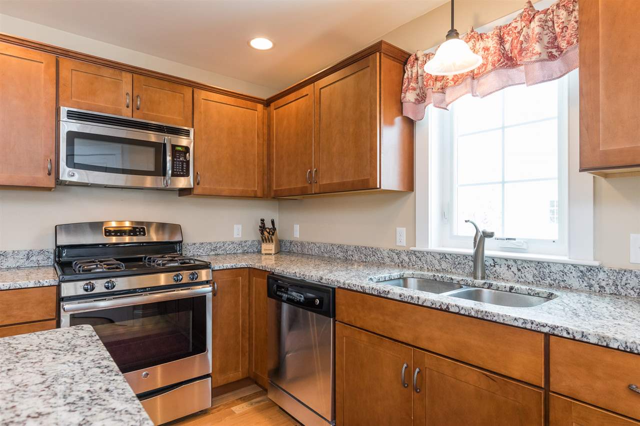 5 Veterans Way Exeter, NH 03833 - Photo 4 of 40