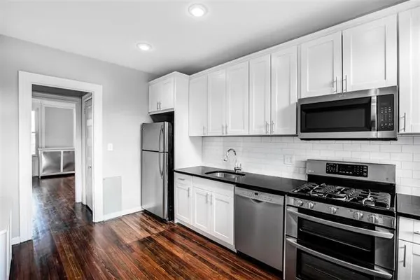 $2,720 | 221 Shippen Street, Unit 1, Weehawken, NJ 07086