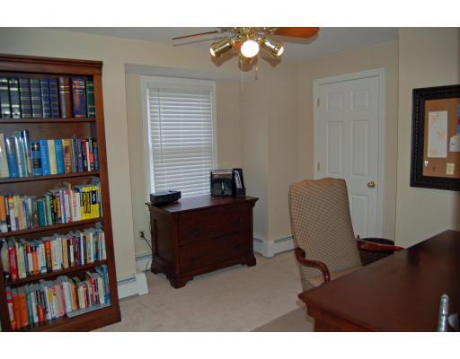 156 Willow Gate Rise Holliston, MA 01746 - Photo 12 of 24 Gallery Image 12