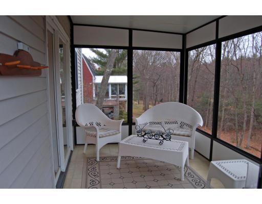 156 Willow Gate Rise Holliston, MA 01746 - Photo 14 of 24 Gallery Image 14