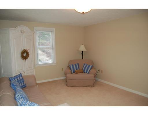156 Willow Gate Rise Holliston, MA 01746 - Photo 16 of 24 Gallery Image 16