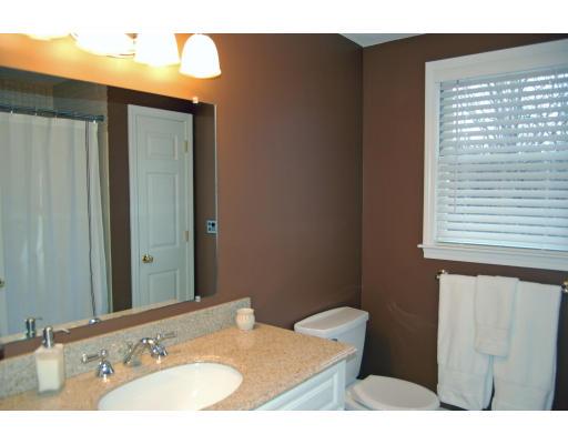 156 Willow Gate Rise Holliston, MA 01746 - Photo 17 of 24 Gallery Image 17