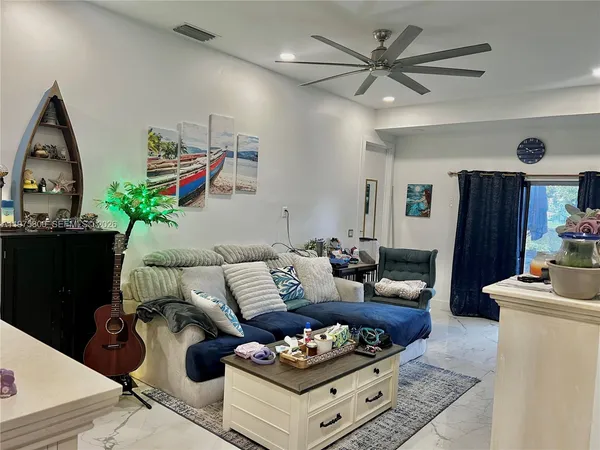 $3,400 | 8320 Southwest 12th Street, Pembroke Pines, FL 33025