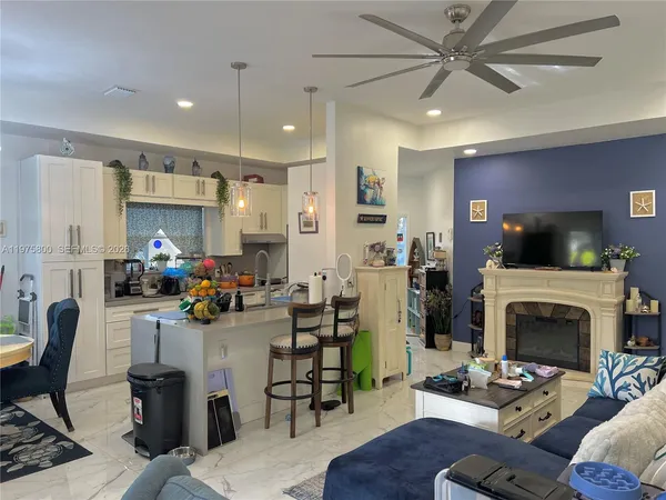 $3,400 | 8320 Southwest 12th Street, Pembroke Pines, FL 33025