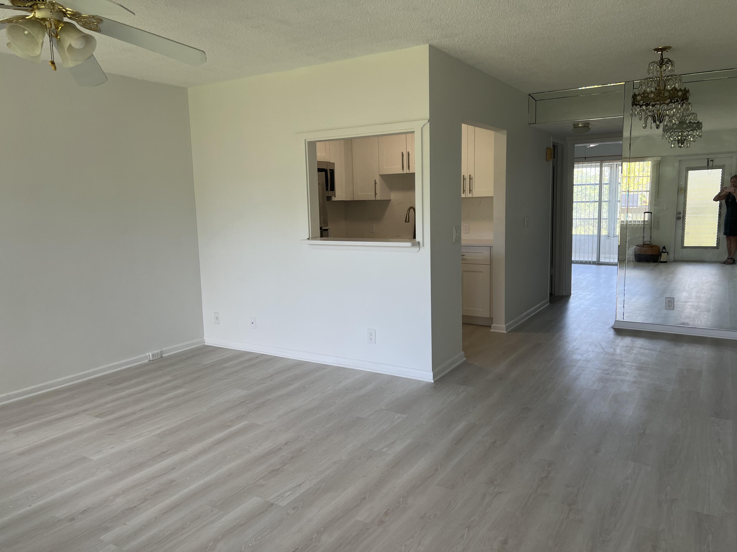 36 Mansfield B Boca Raton, FL 33434 - Photo 4 of 17 Dining Rm IMG_5417