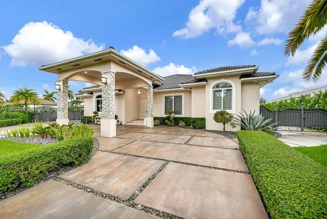 $3,250,000 | 433 Northwest 127th Avenue, Miami, FL 33182