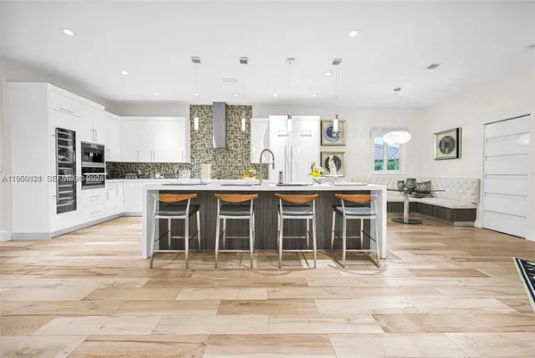 $3,150,000 | 433 Northwest 127th Avenue, Miami, FL 33182