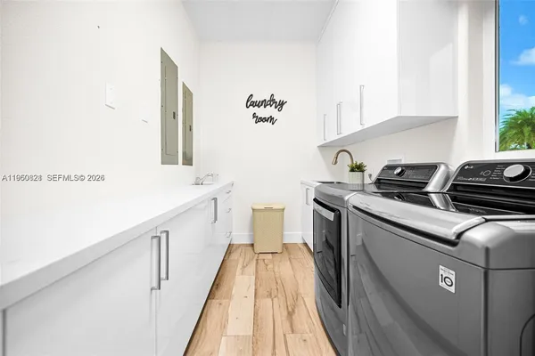 $3,150,000 | 433 Northwest 127th Avenue, Miami, FL 33182
