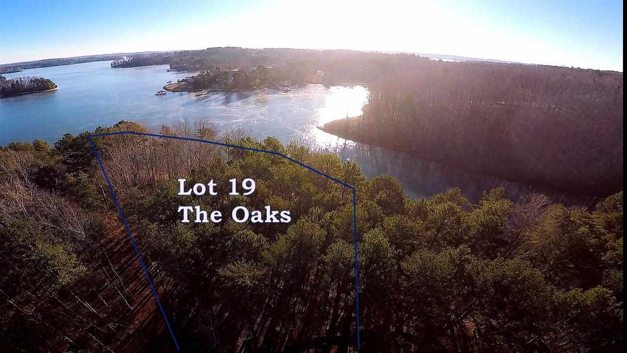 19 Rock Point Seneca, SC 29678 - Photo 3 of 35 Gallery Image 3