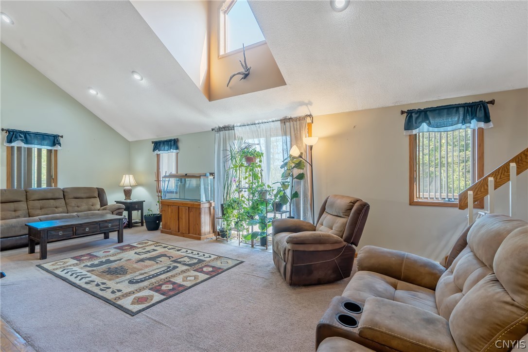 4735 Grange Road Clay, NY 13041 - Photo 4 of 44