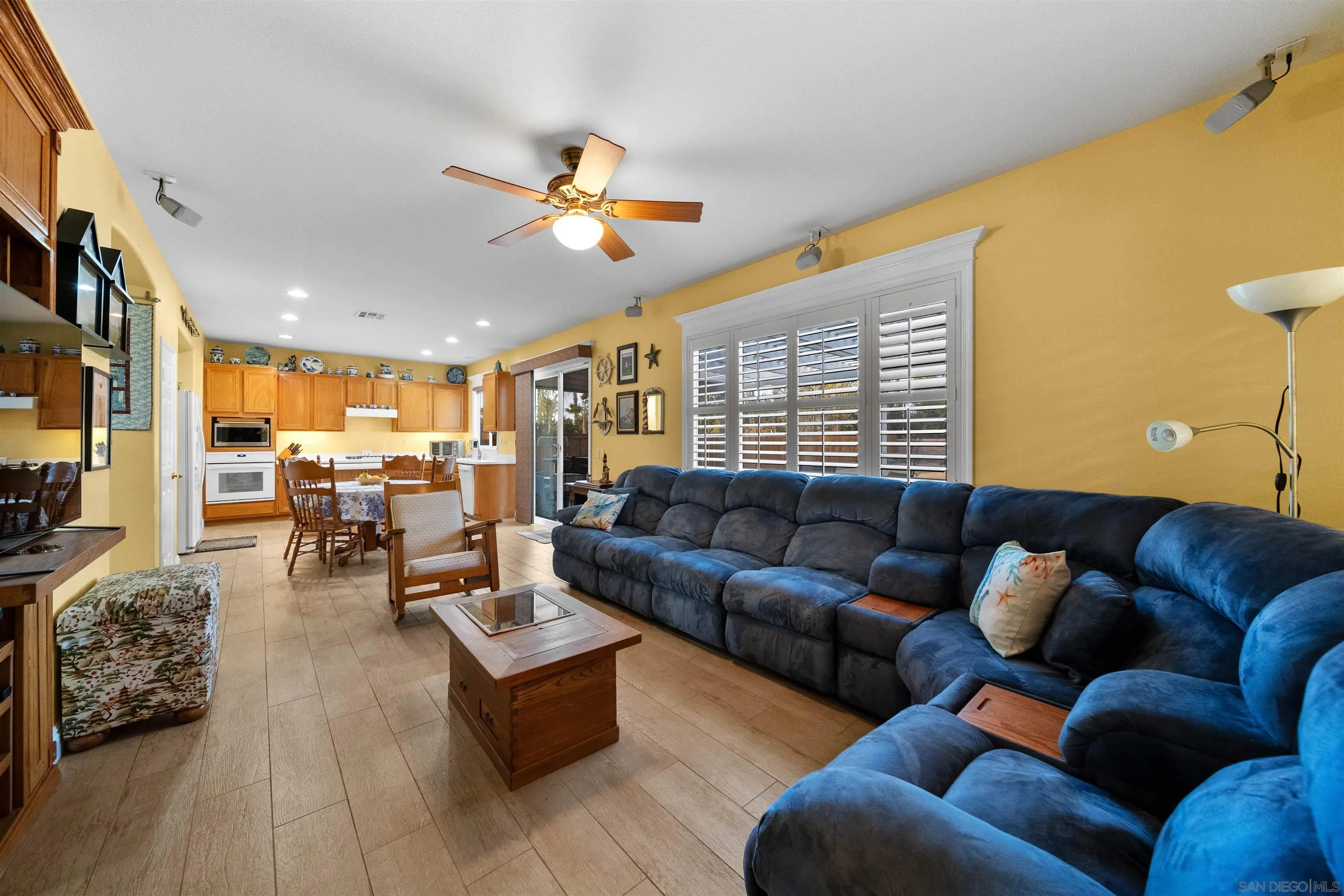 1595 Pleasanton Road Chula Vista, CA 91913 - Photo 9 of 32 Gallery Image 9